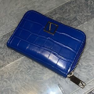 VICTORIA SECRET PINK BLUE ZIP UP WALLET/NEW BEAUTIFUL
